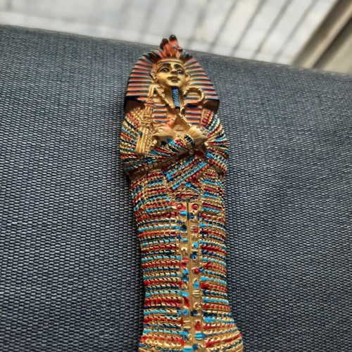 Egyptian Mummy Magnet like new