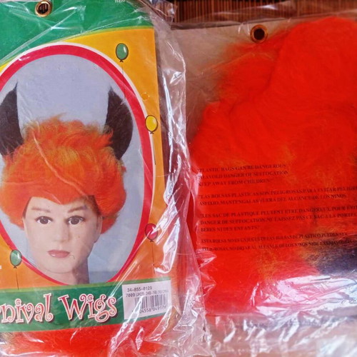 Carnival wigs with devil horns