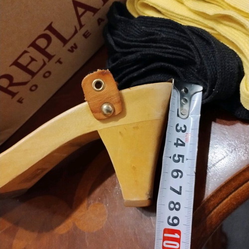 38, Replay platform sandals or clogs in very good condition, with a heel height of 8 cm.