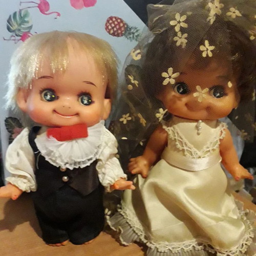 Vintage Kewpie bride and groom dolls pack used