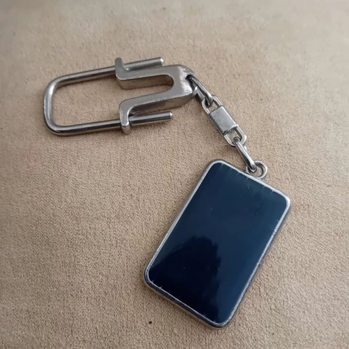 Keychain genuine Eptaetias used