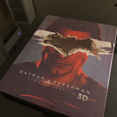 Batman vs Superman Dawn of Justice Blu-ray 3D Steelbook like new with Greek subtitles