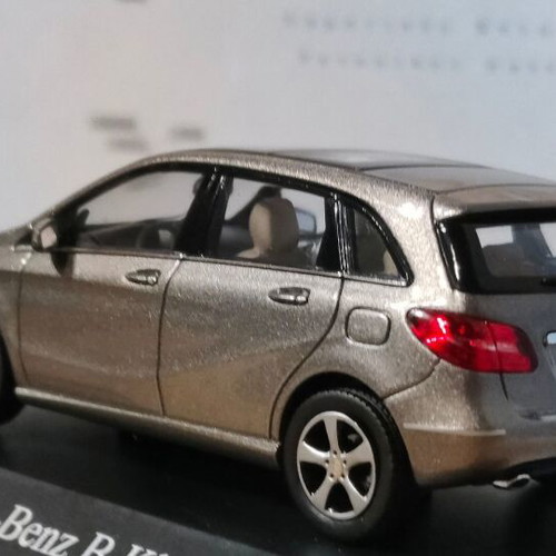 Mercedes Benz B Class W 246 1/43 model new