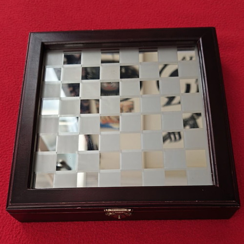 Vintage glass chess set used with wooden case and mirror board