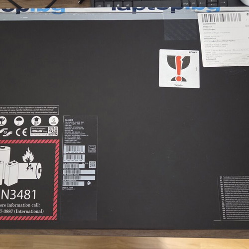 Asus Zephyrus G16 laptop like new, RTX 4060, 32GB RAM, 5TB SSD