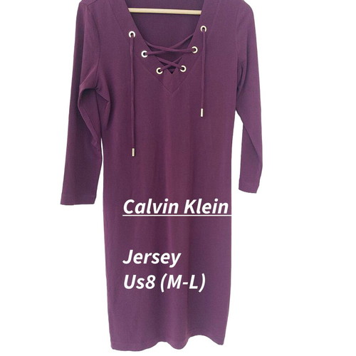 Calvin Klein Jersey Dress plum with gold details size M-L like new