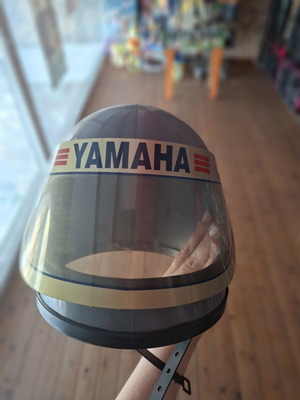 Yamaha kids helmet new, toy