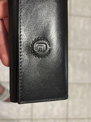 Ginis Leather key case like new, black
