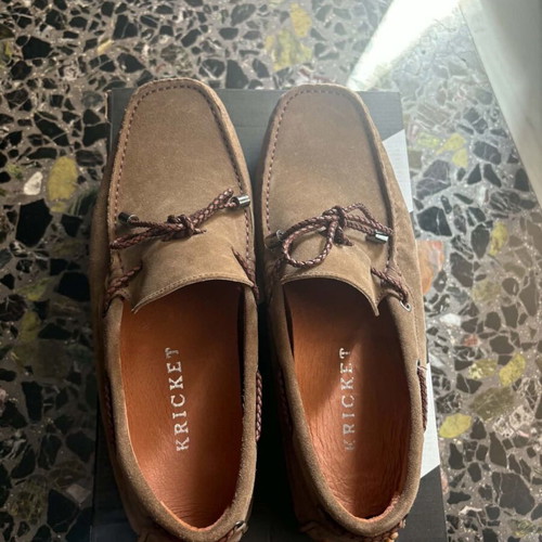 Kricket men's suede leather moccasins size 42 like new, tobacco