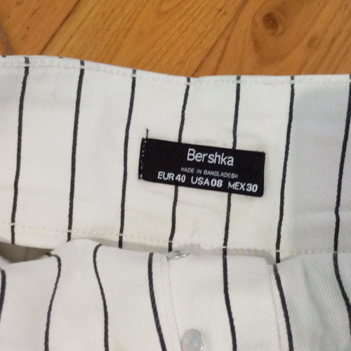 Bershka shorts used, size 40