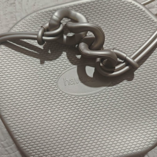 Havaianas Diamond Crossbody Bag like new, silver silicone