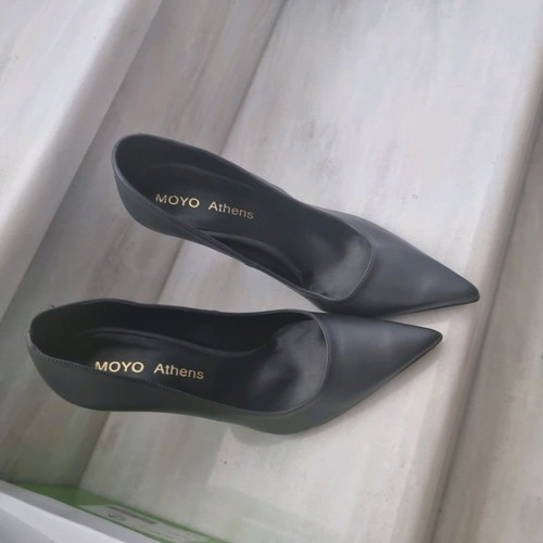 Women's pumps size 38 like new and worn 1-2 times