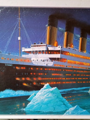 Titanic puzzle new 500 pieces