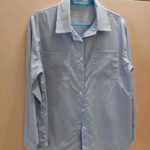 Women's shirt new, size L, white and blue