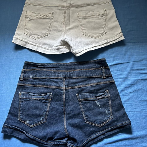 Stradivarius women's shorts like new, size S, white and blue