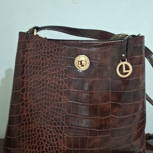 L.credi women's bag lightly used