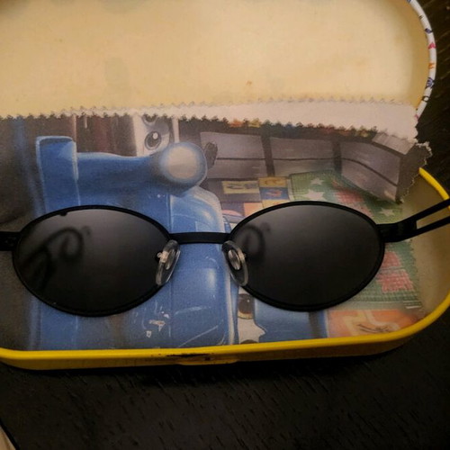 Benetton vintage children's sunglasses like new, black