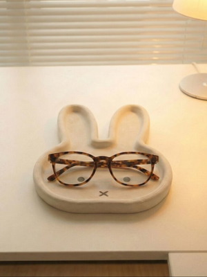3D Printed Glasses Stand