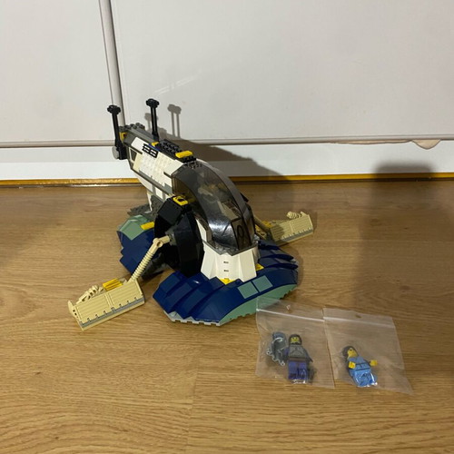 Lego Jango Fett’s Slave I set used with minifigures