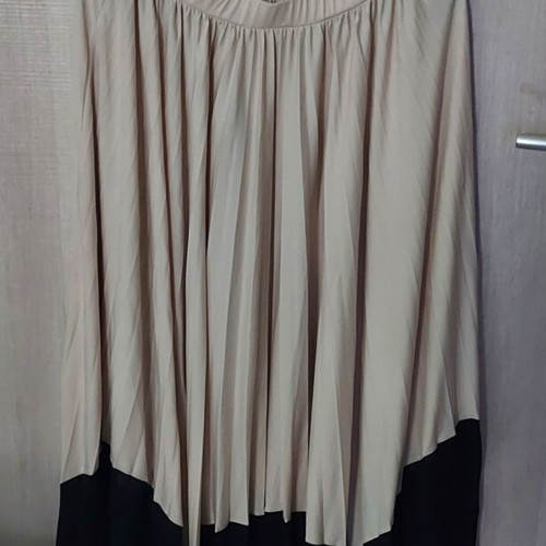 Skirt and top set like new, black and beige, formal wear
