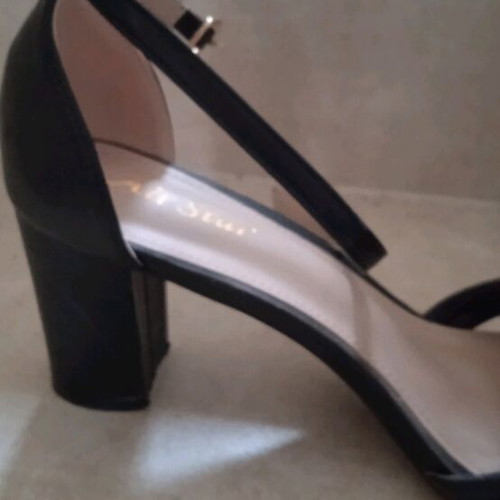 Mat Star sandal like new, black, size 38