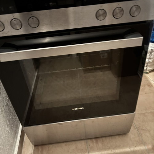 Siemens electric stove HK9R30050 used