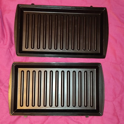 Replacement Plates Set for Toaster Waffle and Grill 22.5x13 cm like new