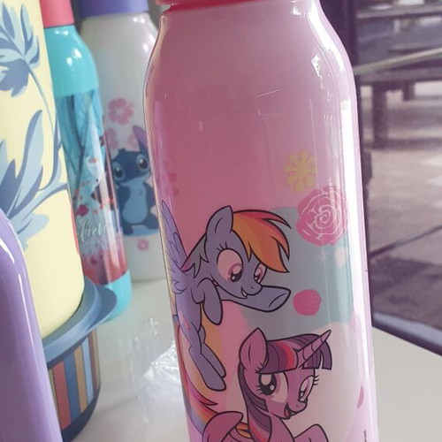 Tupperware Frozen and Stitch children's water bottles 750 ml