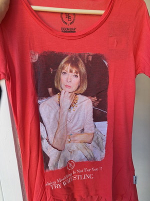 Tshirt women's asymmetrical new, size small, red