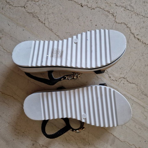 Seastar sandals with glass beads new, size 38, black