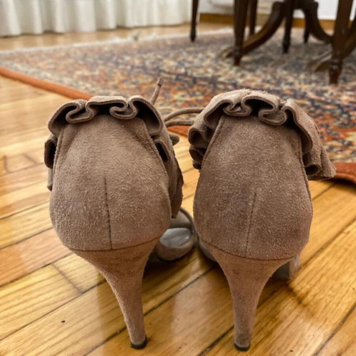 Toi&Moi suede heels like new, size 38, brown