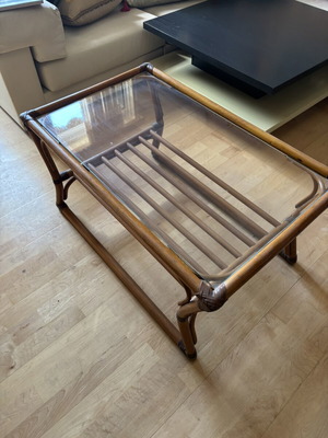 Bamboo table and 4 armchairs set like new, indoor or outdoor use
