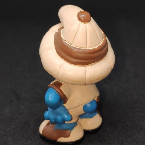 Smurf Explorer Schleich figure like new