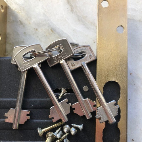 Securemme security lock made in Italy like new with four keys