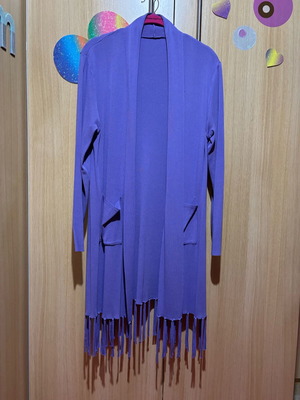 Boho purple cardigan like new with pockets and no buttons
