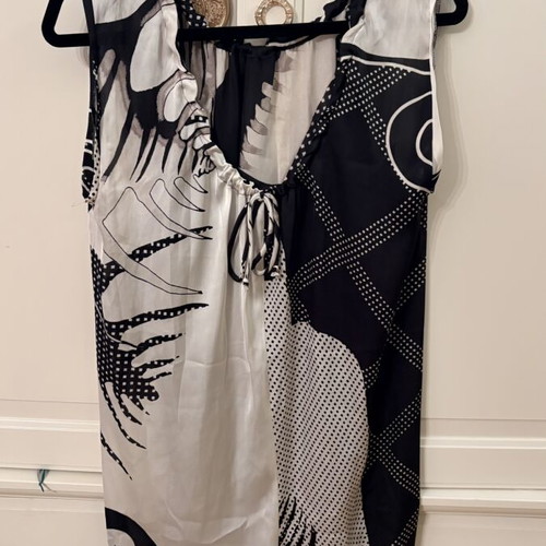 Benetton black and white short dress size S like new