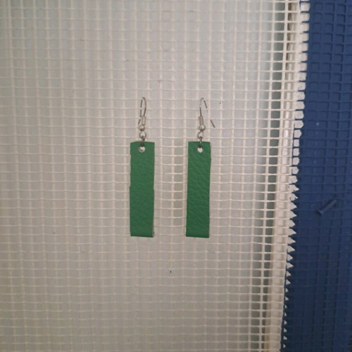 Long leather green earrings new
