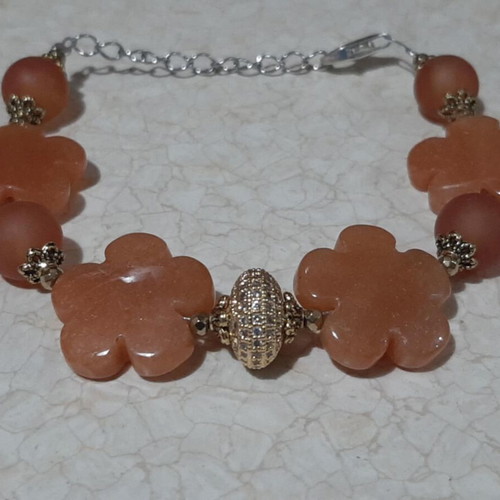 Bracelet with carnelian flower shapes, matte carnelian, hematite and zircon new