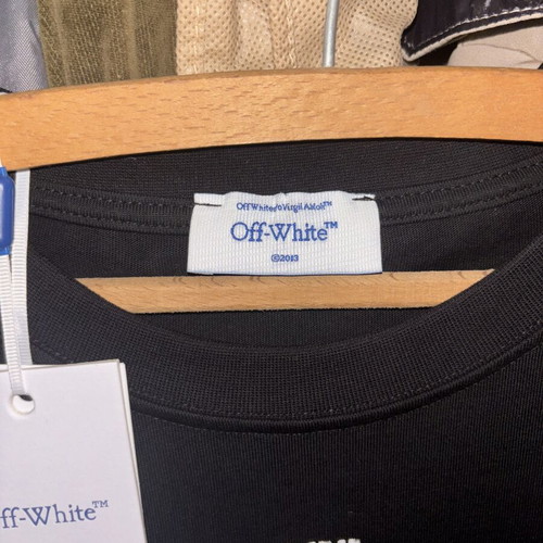 Off White T-shirt new, size L, black