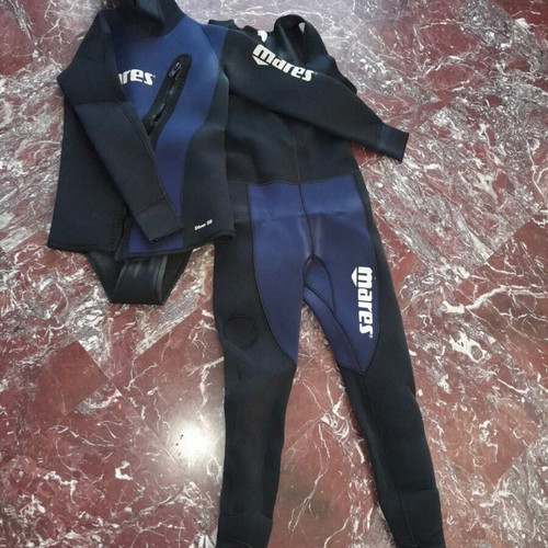 Mares Spearfishing Wetsuit like new, 5mm thickness, for 75kg