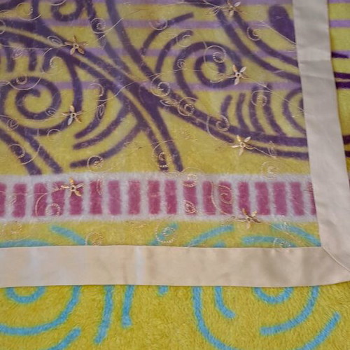 Small table linen used without fringes