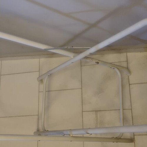 Baby bath stand like new