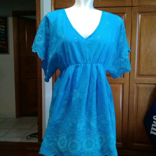 Lace tunic turquoise like new