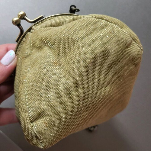 Gold shoulder bag with gold chain