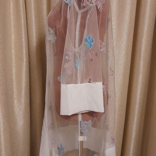 White transparent kaftan with embroidery Power 2 The Flower new