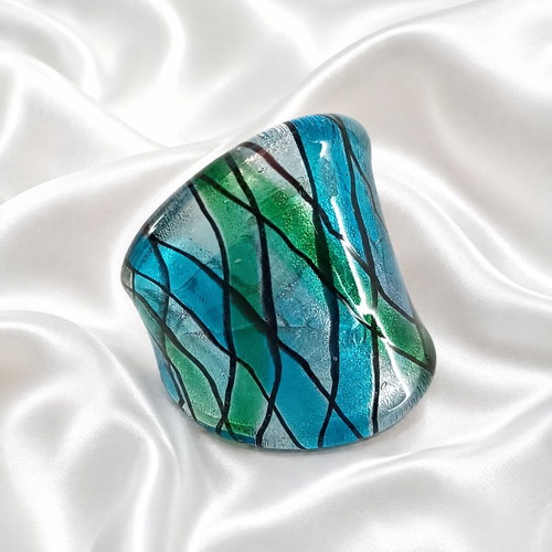 Handmade Murano style glass ring, size 53, blue and green