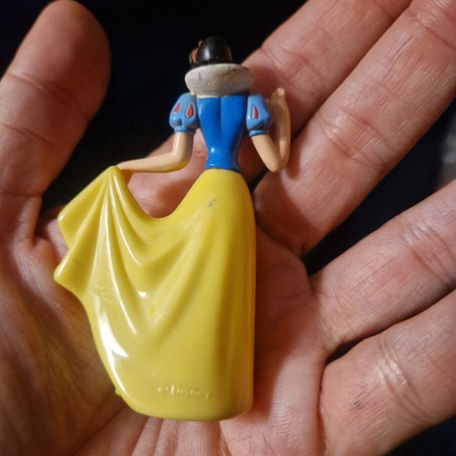 Snow White figure used, classic Disney plastic miniature