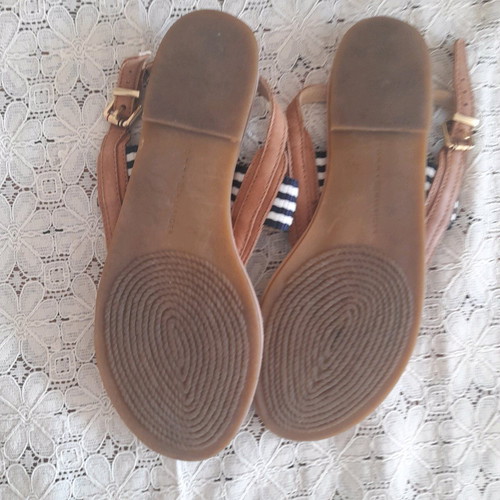 Tommy Hilfiger women's sandals size 38 like new