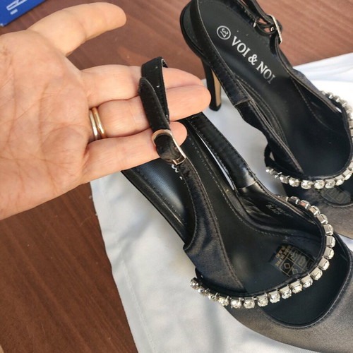 Black satin pumps like new with rhinestones, size 37