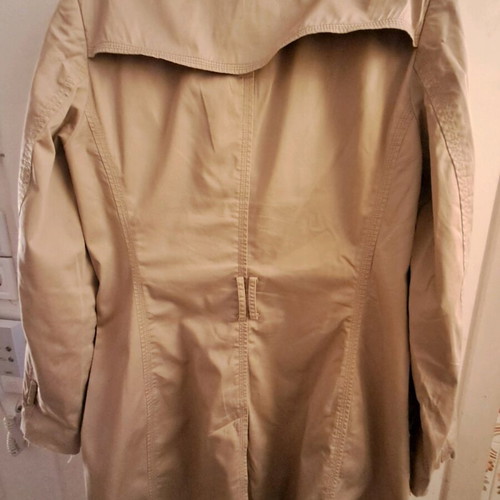 Long trench coat with pockets used, beige